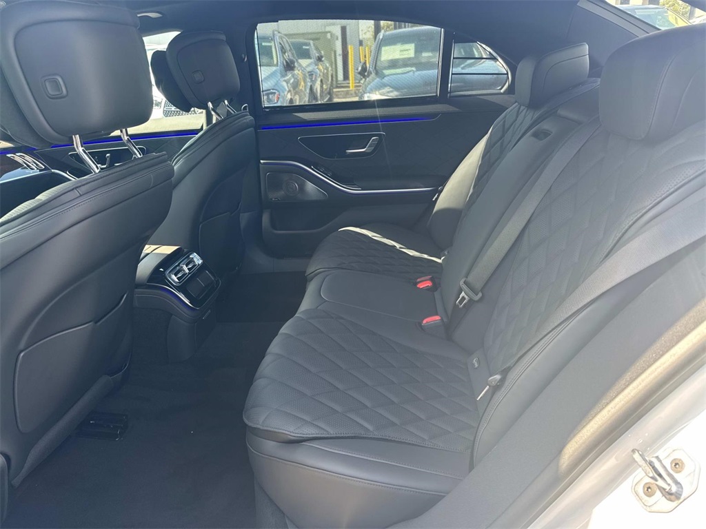 2026 Mercedes Benz S 580 4MATIC photo 5