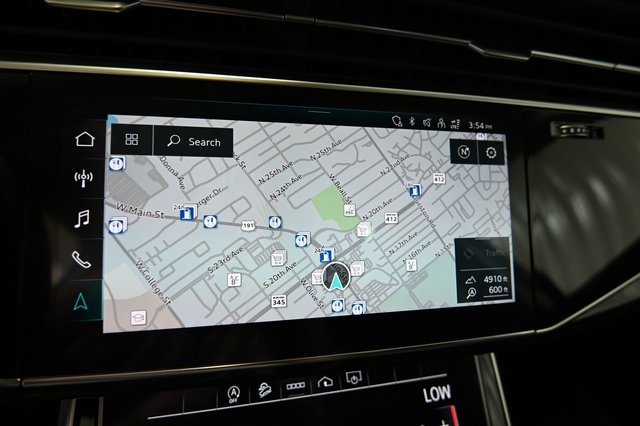 2023 Audi Q7 55 Premium Plus photo 5