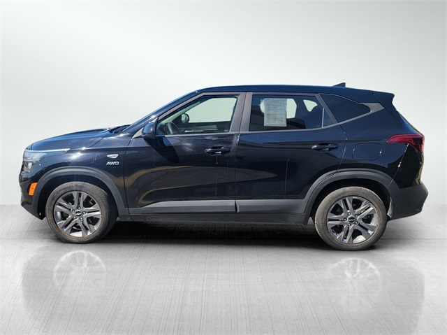 2022 Kia Seltos LX photo 6
