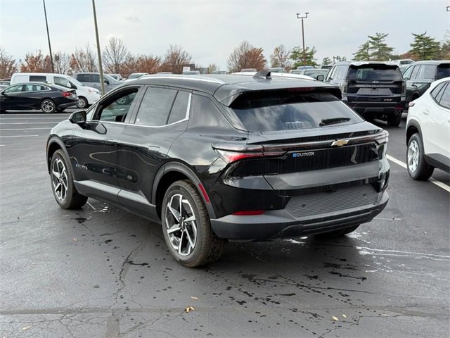 2026 Chevrolet Equinox EV 1LT photo 3