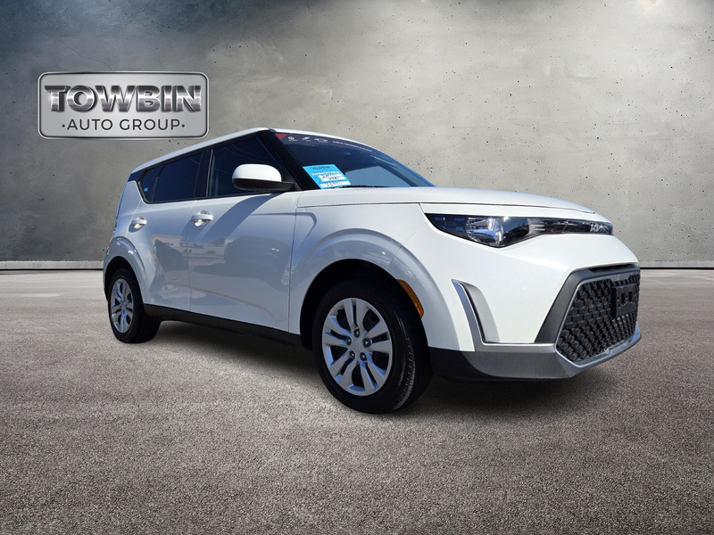 2023 Kia Soul LX photo 2