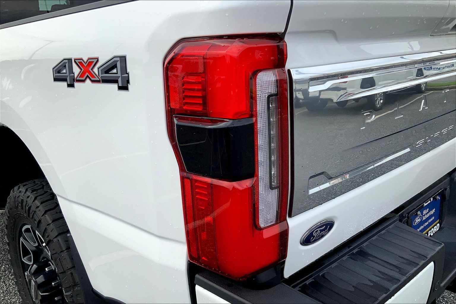 2024 Ford F-250 Platinum photo 38