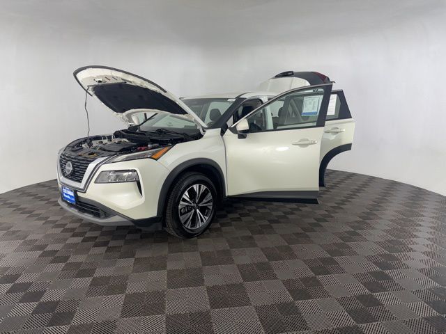 2023 Nissan Rogue SV photo 14