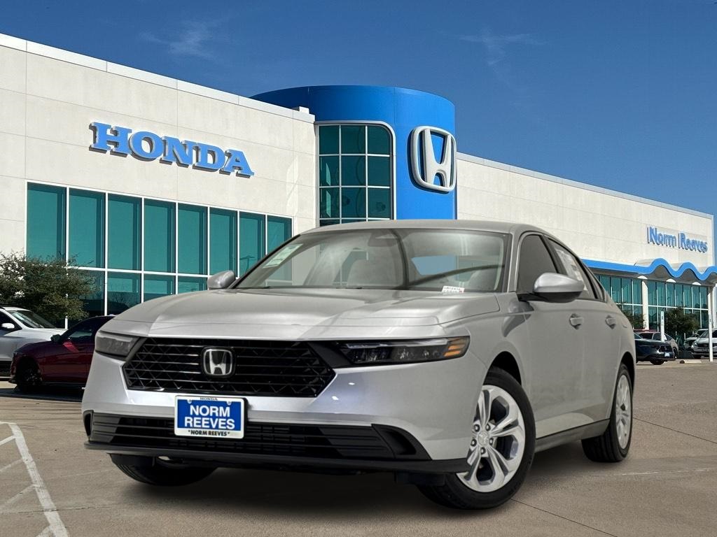 2025 Honda Accord LX's photo