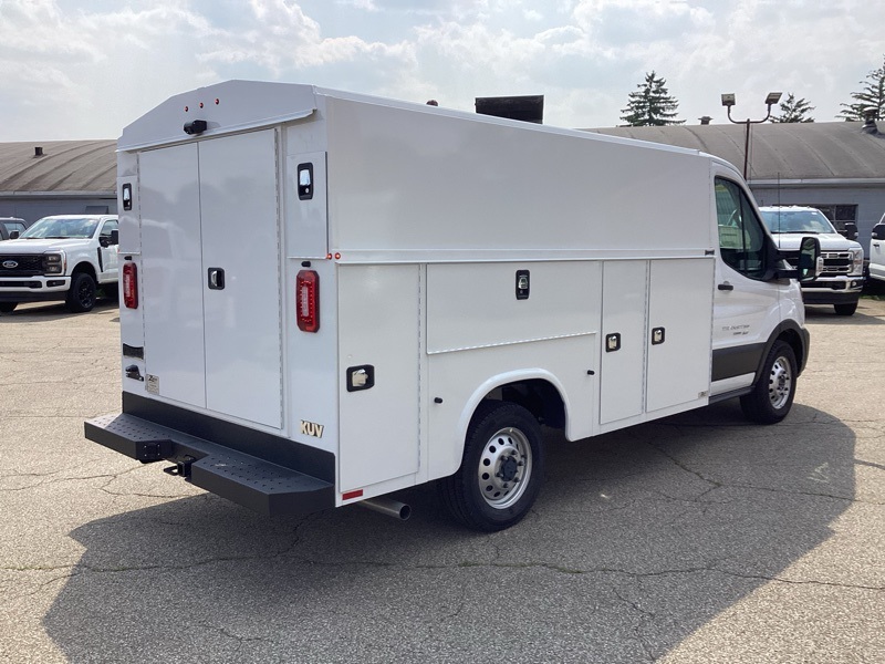2024 Ford Transit photo 5