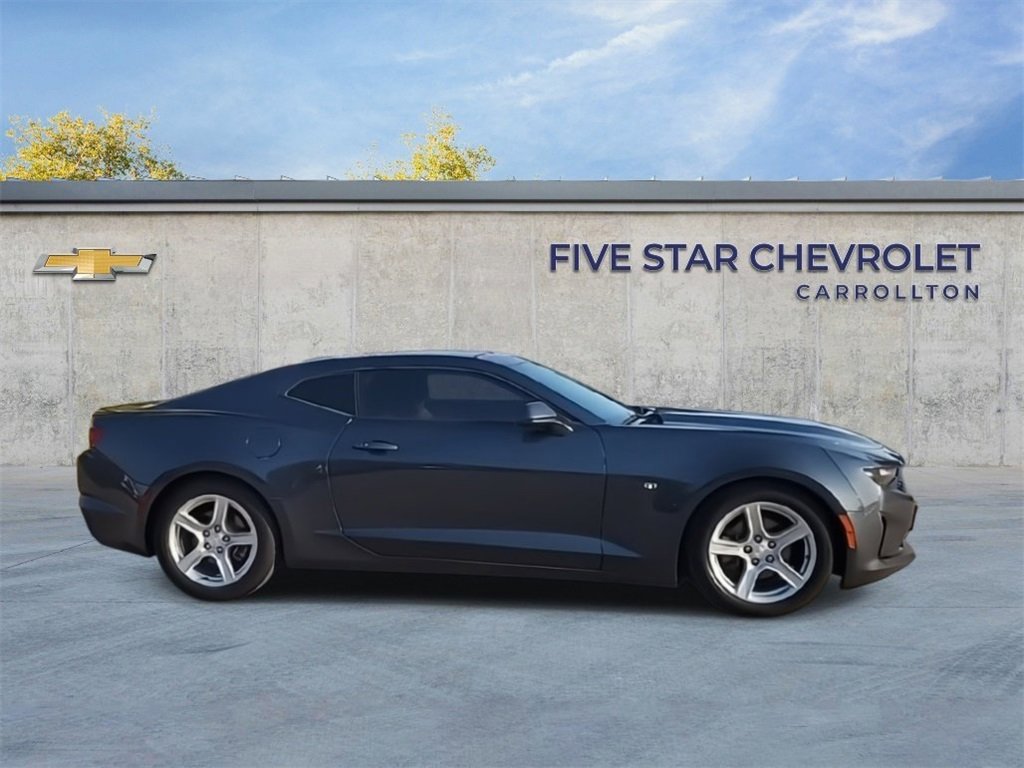 2019 Chevrolet Camaro 1LT photo 9