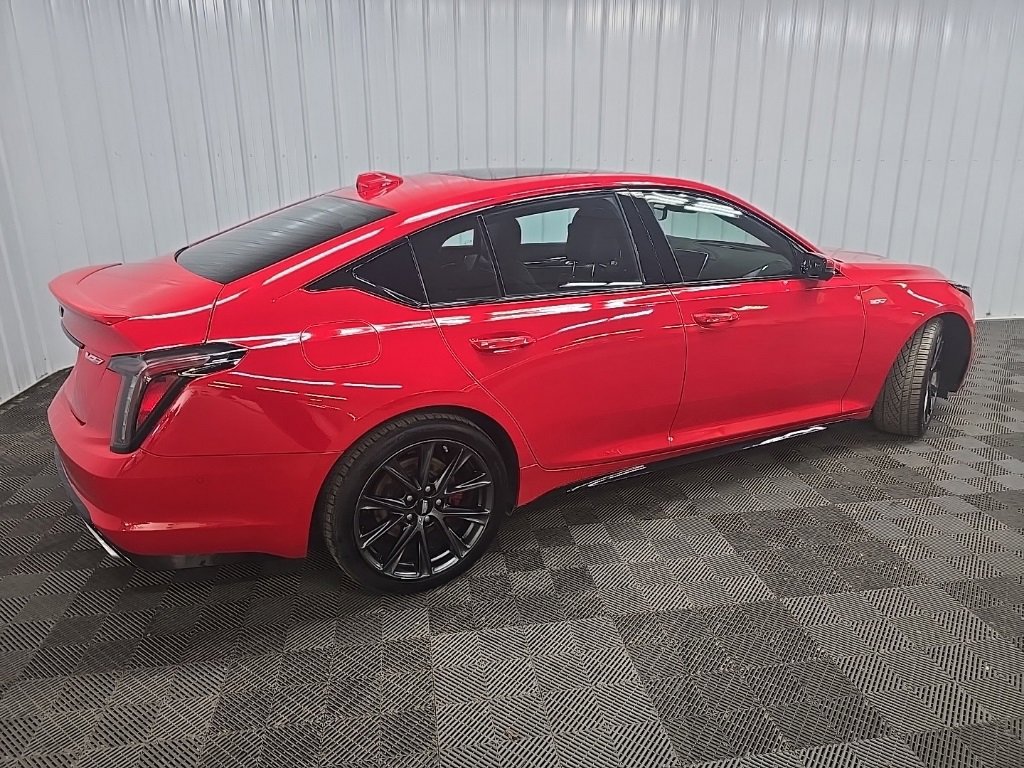 2024 Cadillac CT5 V photo 3