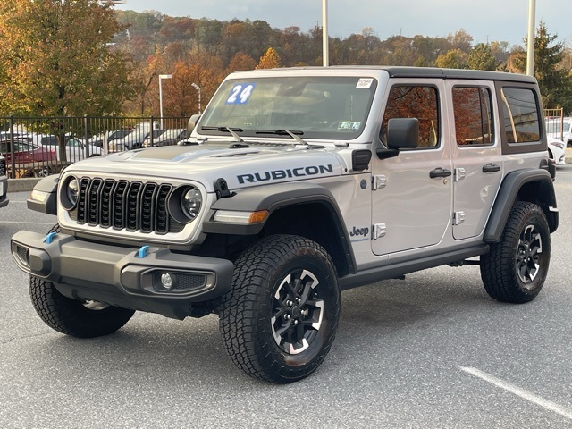2024 Jeep Wrangler Rubicon 4xe photo 3