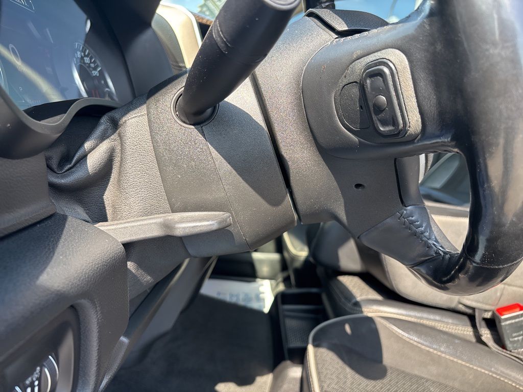 2020 Ram 1500 Laramie photo 18