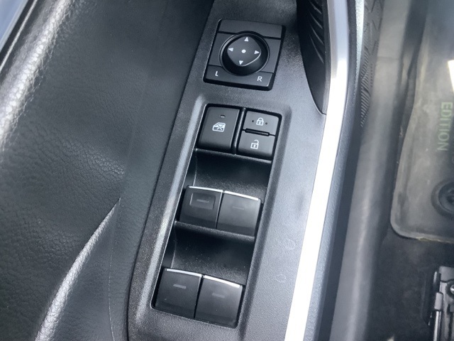 2024 Toyota RAV4 Hybrid photo 9