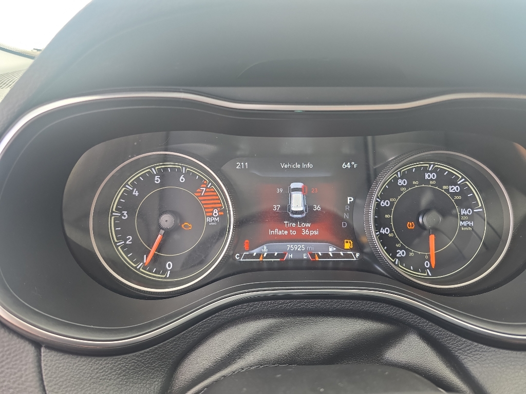 2019 Jeep Cherokee Trailhawk photo 23