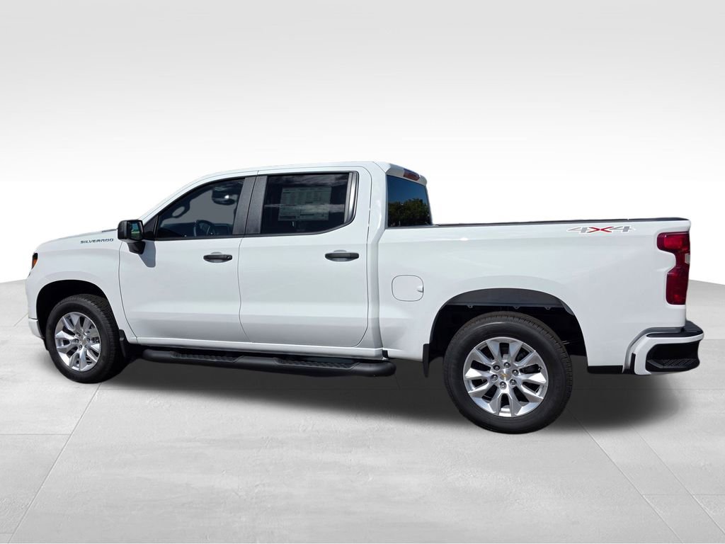 2026 Chevrolet Silverado 1500 Custom photo 3
