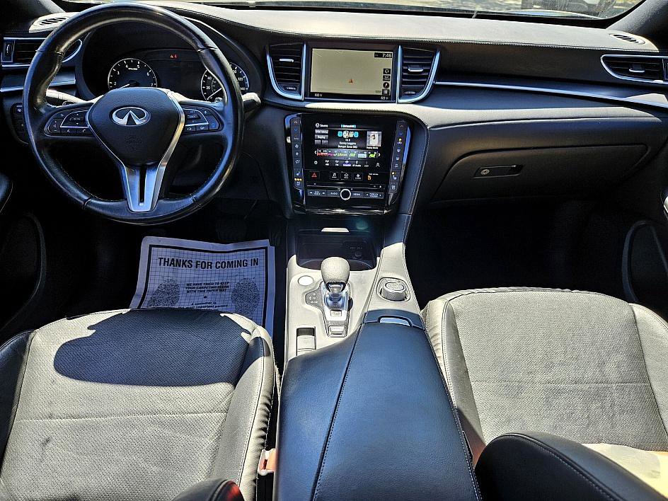 2023 Infiniti QX55 Essential photo 11