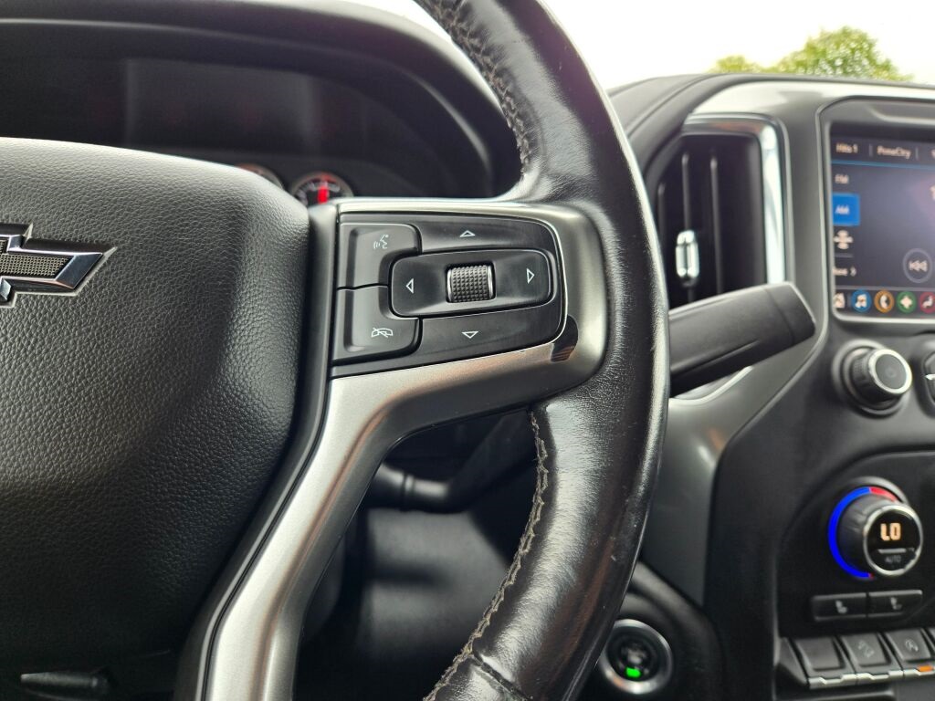 2021 Chevrolet Silverado 1500 RST photo 28