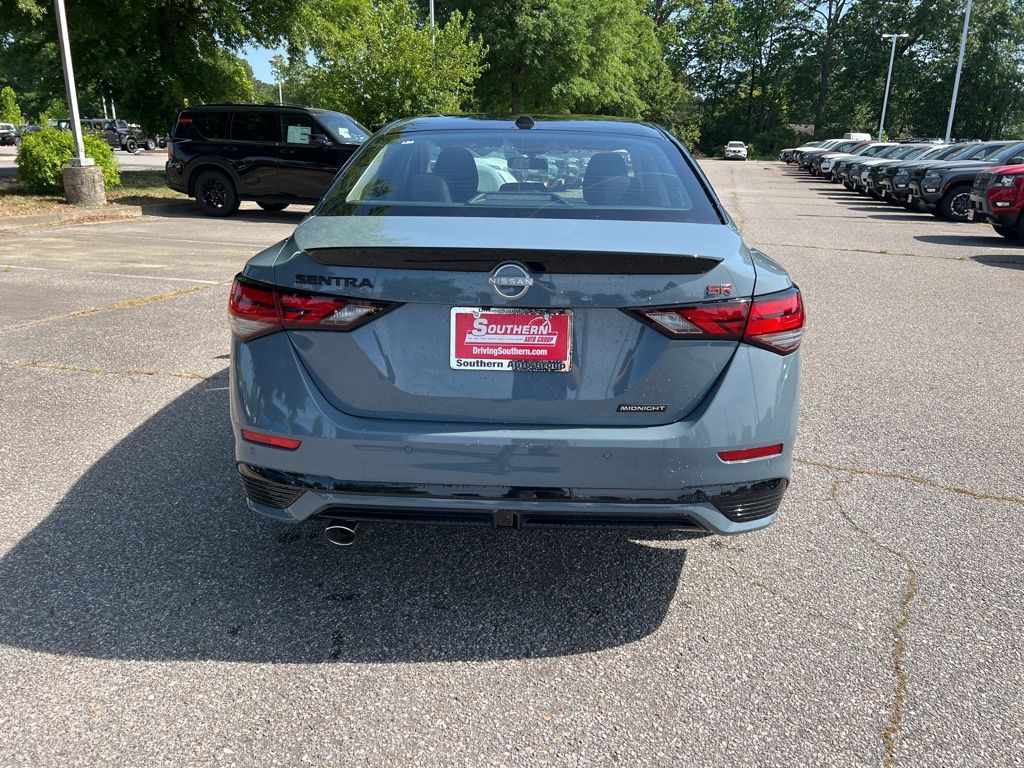 2025 Nissan Sentra SR Midnight Edition photo 3