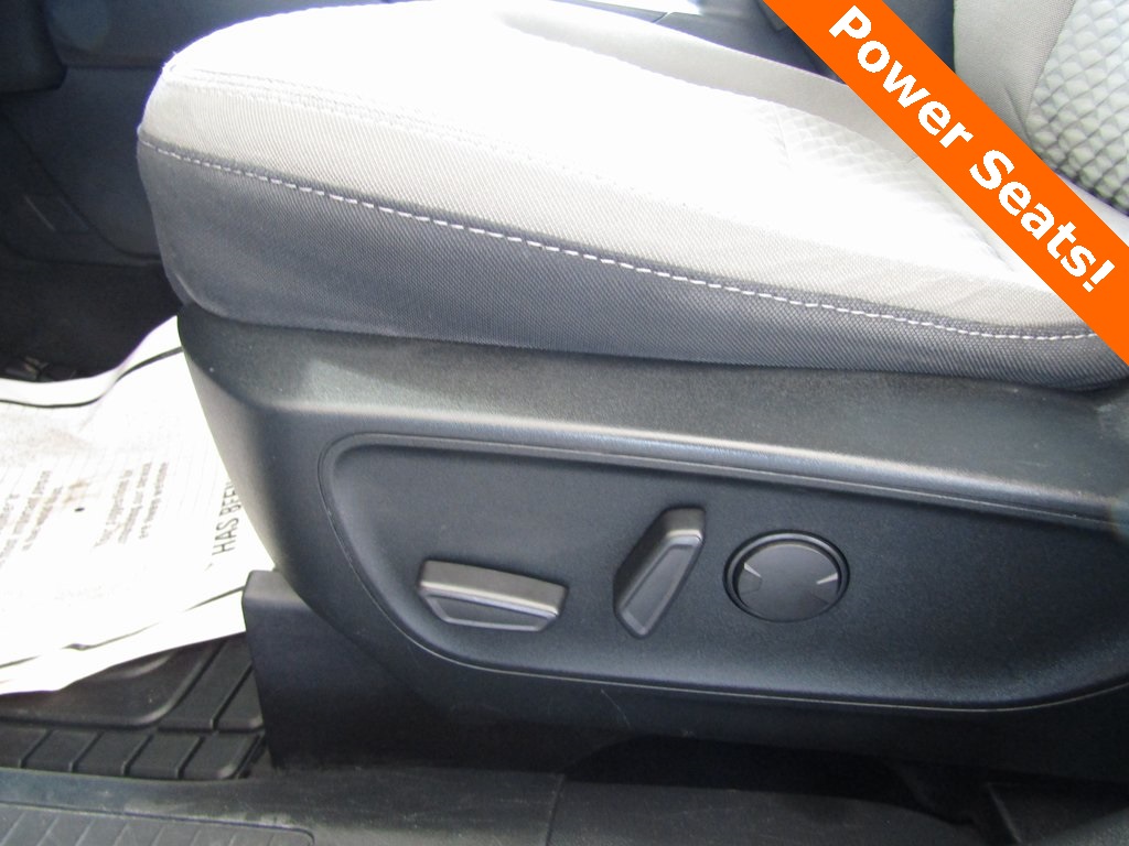 2020 Ford Escape SE photo 6