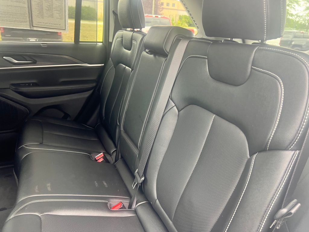 2023 Jeep Grand Cherokee Limited photo 15