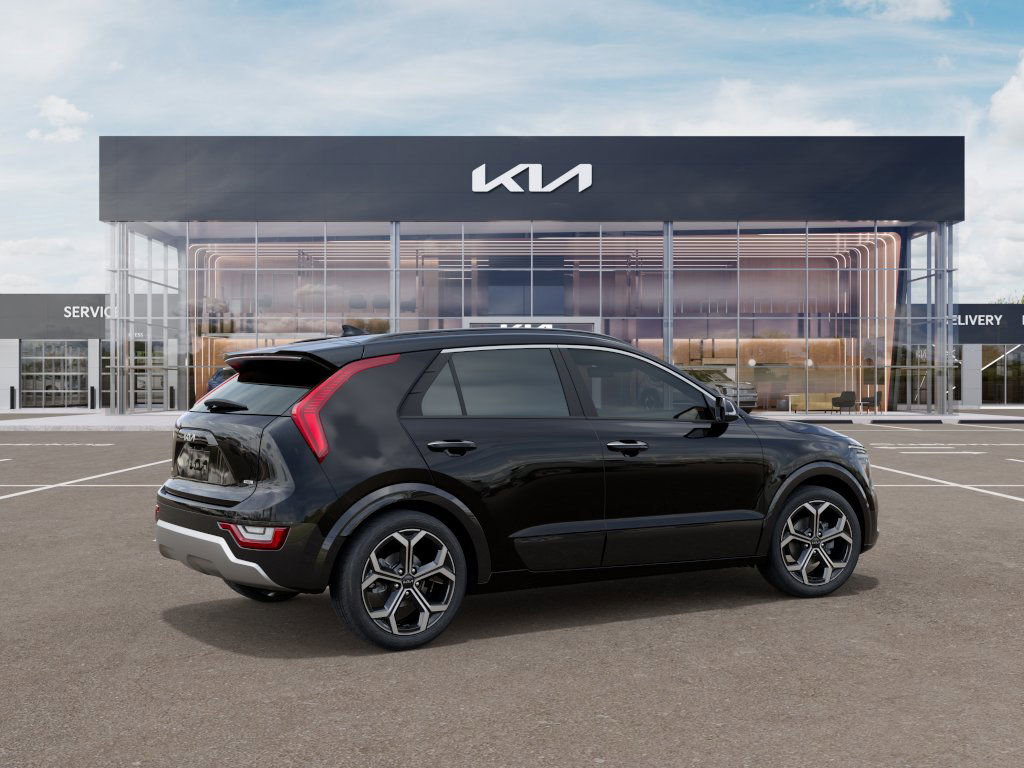 2025 Kia Niro SX Touring photo 5