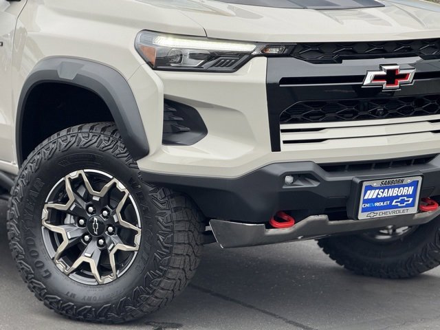 2026 Chevrolet Colorado ZR2 photo 3