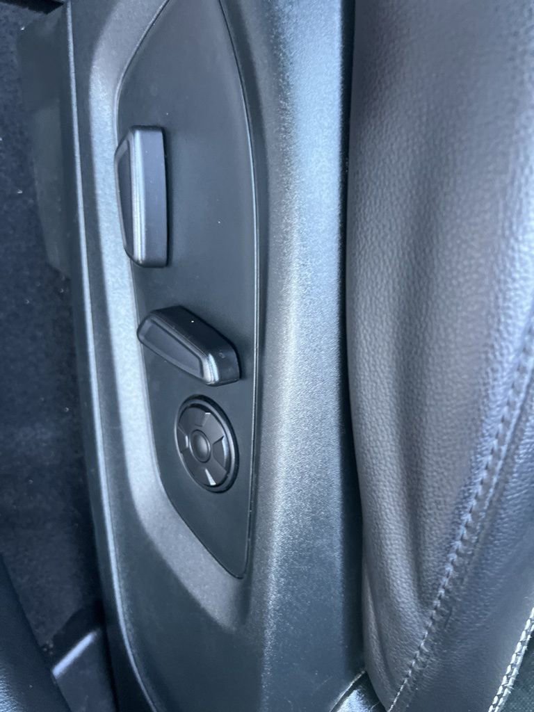 2022 Ford Explorer ST photo 21
