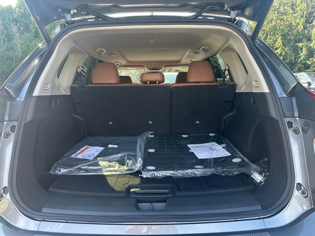 2026 Nissan Rogue Platinum photo 28