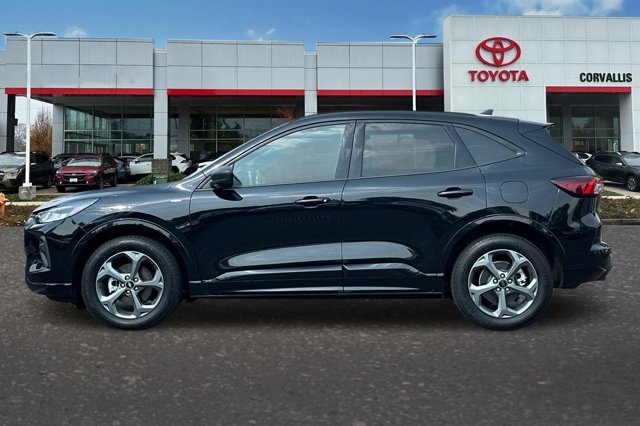 2023 Ford Escape ST-Line photo 7