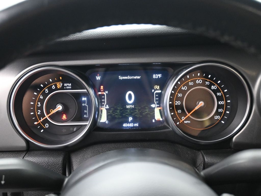 2021 Jeep Gladiator Willys photo 20