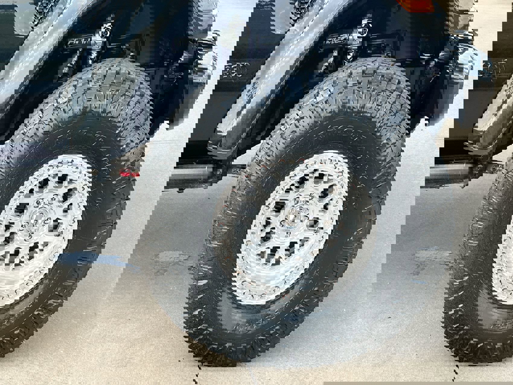 2020 Jeep Wrangler Unlimited Sahara High Altitude photo 10
