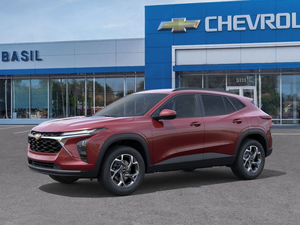 2025 Chevrolet Trax LT photo 2