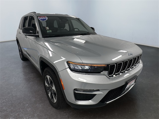 2023 Jeep Grand Cherokee 4xe's photo