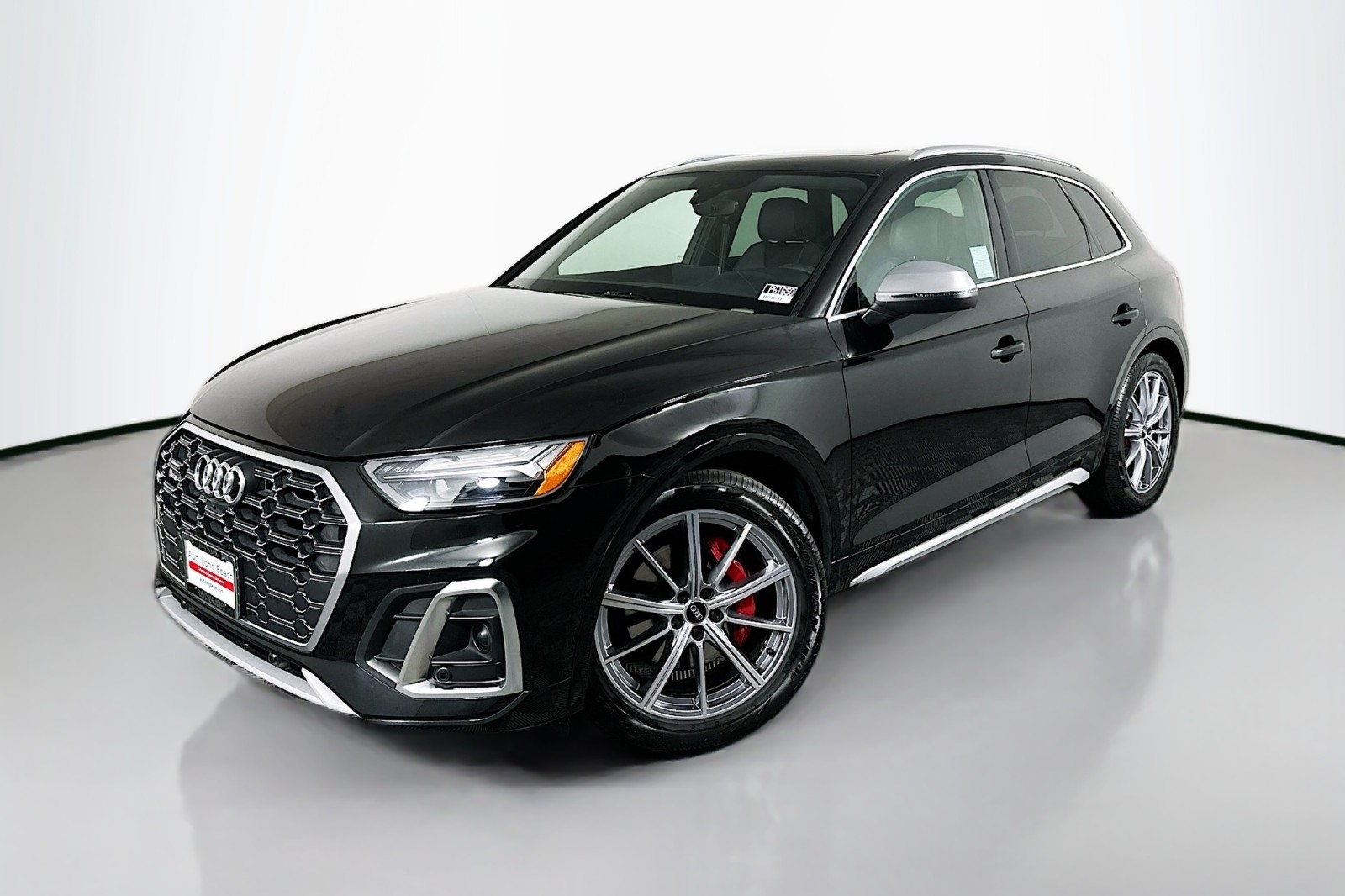 2023 Audi SQ5 Premium Plus's photo