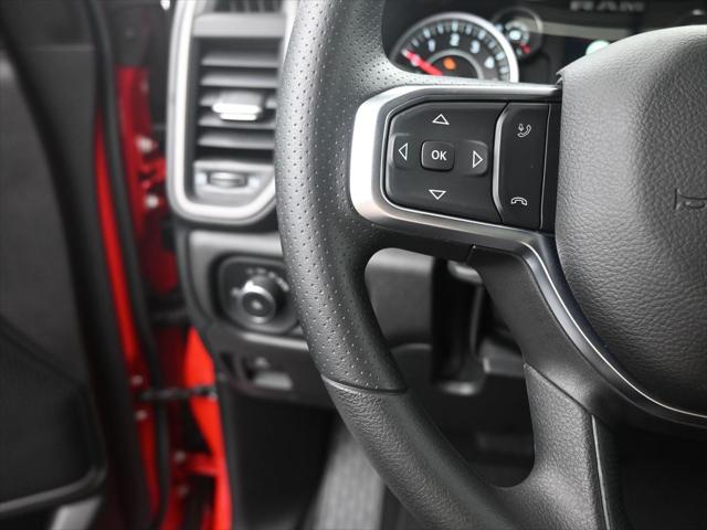 2025 Ram 1500 Tradesman photo 2