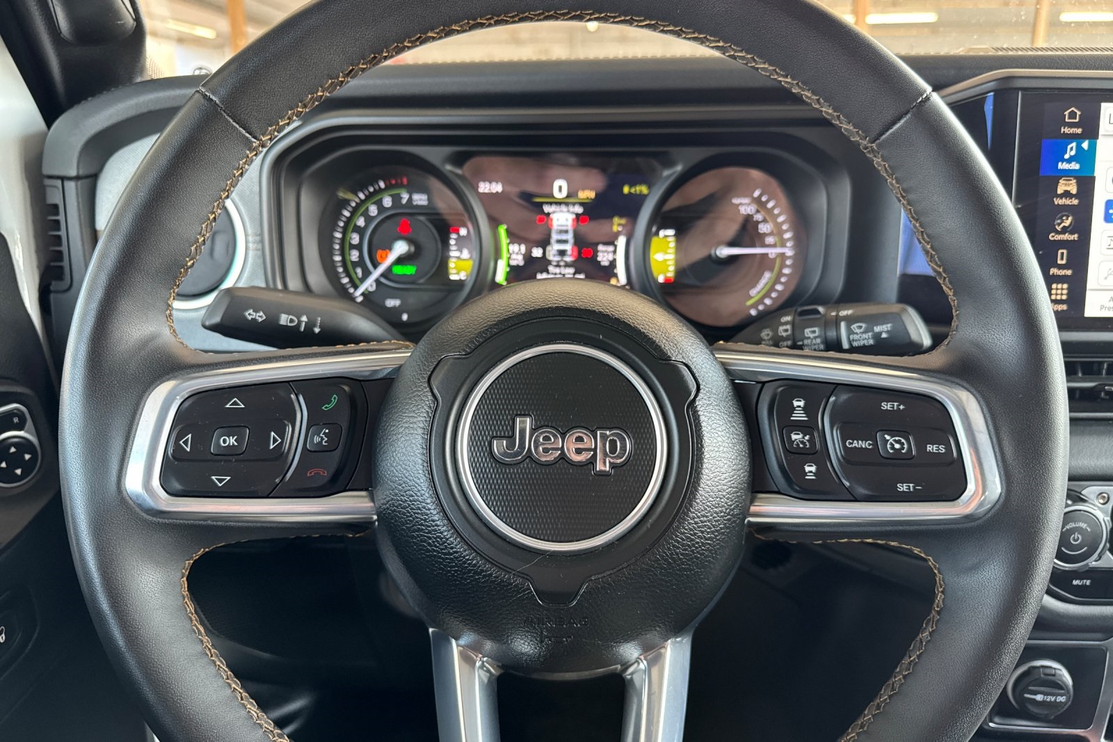 2024 Jeep Wrangler Sahara 4xe photo 22