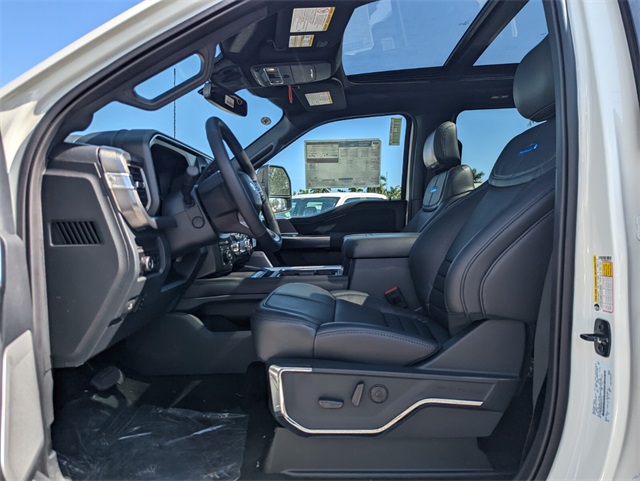 2025 Ford F-250 Platinum photo 6