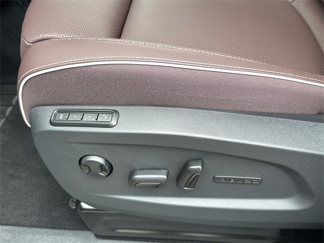 2025 Volkswagen ID. Buzz Pro S photo 33