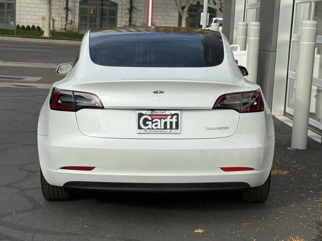 2020 Tesla Model 3 Performance photo 4