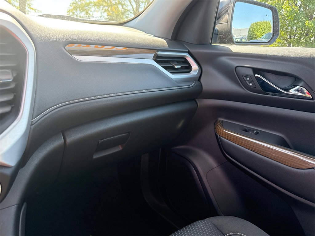2023 Gmc Acadia SLE photo 25