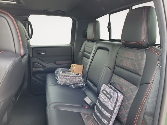 2025 Nissan Frontier PRO-4X photo 17