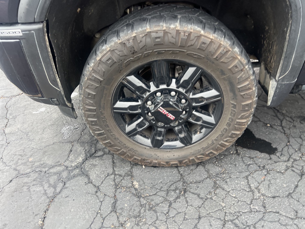 2024 GMC SIERRA HD - Image 2