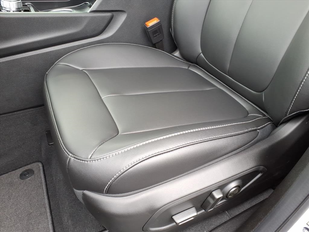 2025 Jeep Grand Cherokee Limited photo 8