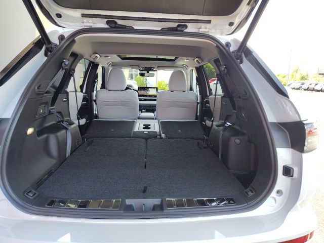 2025 Mitsubishi Outlander SE photo 26