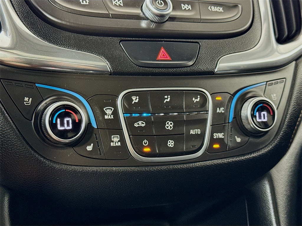 2018 Chevrolet Equinox Premier photo 34
