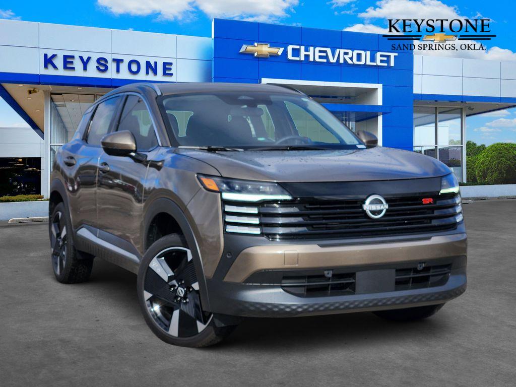 2025 Nissan Kicks SR's photo