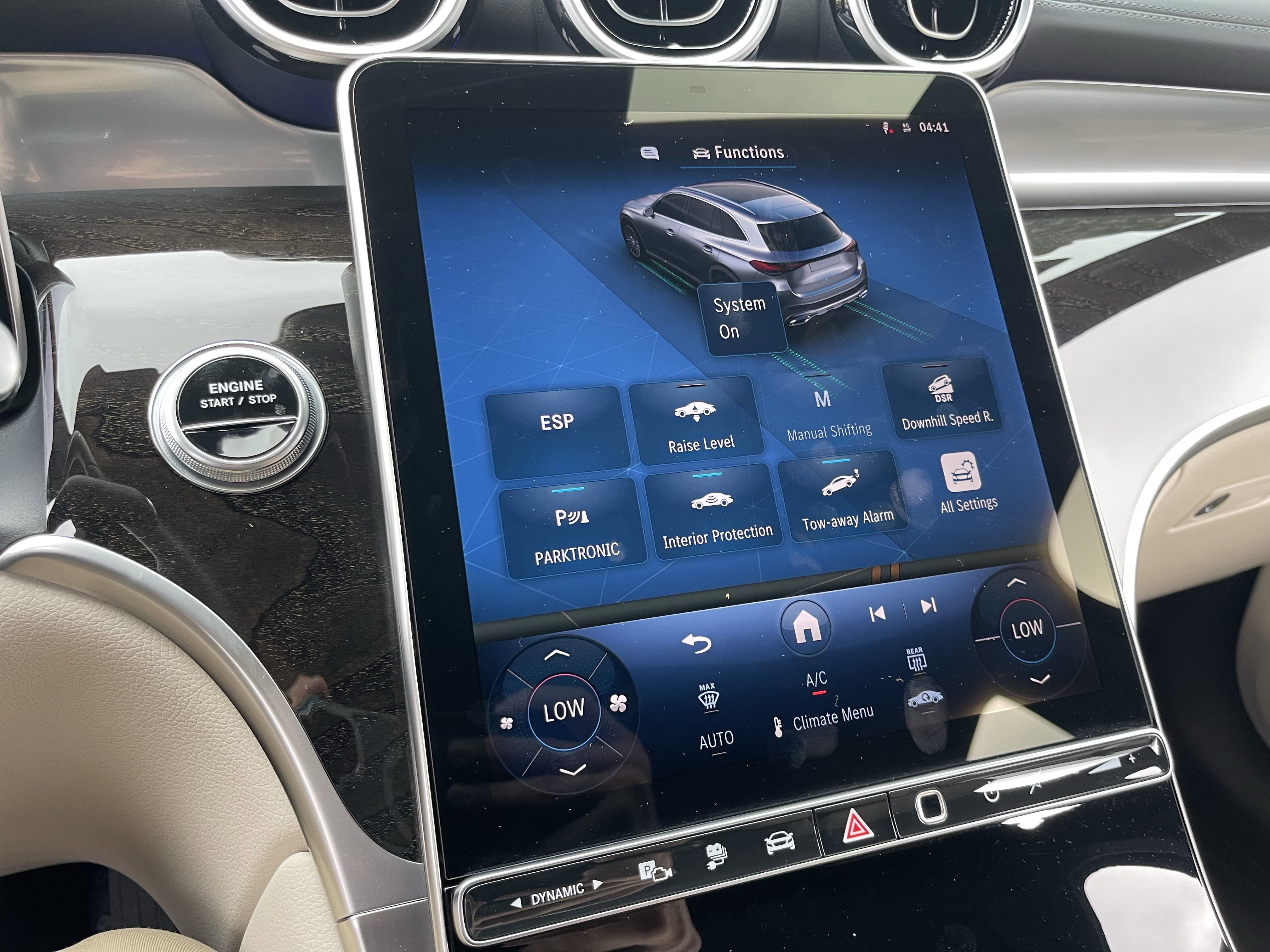 2025 Mercedes Benz GLC 350e 4MATIC photo 10