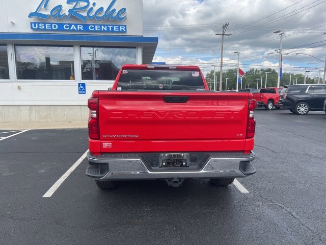 2024 Chevrolet Silverado 1500 LT photo 3