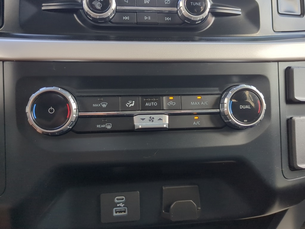 2023 Ford F-150 XLT photo 5