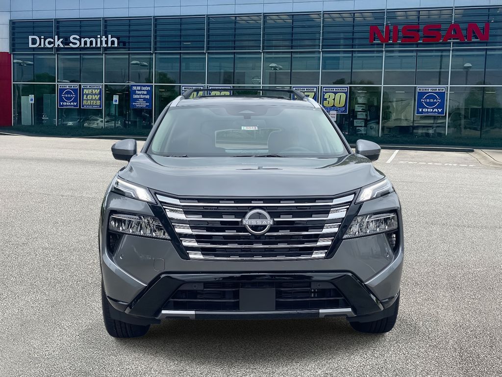 2025 Nissan Rogue Platinum photo 2
