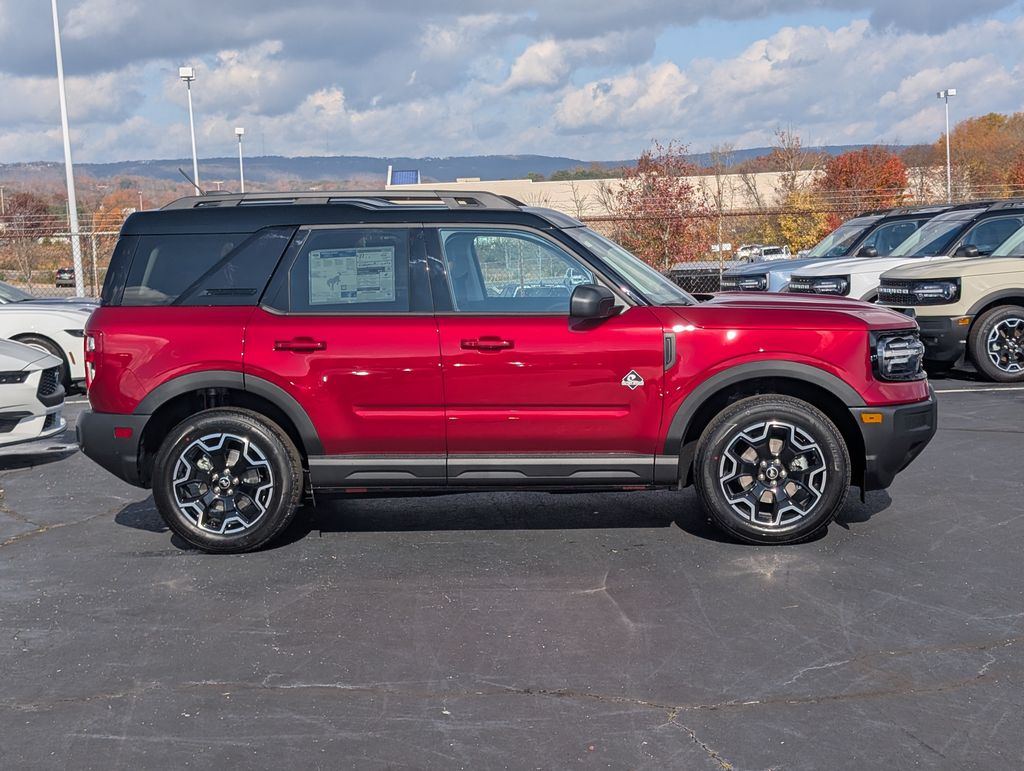 2025 Ford Bronco Sport Outer Banks photo 2