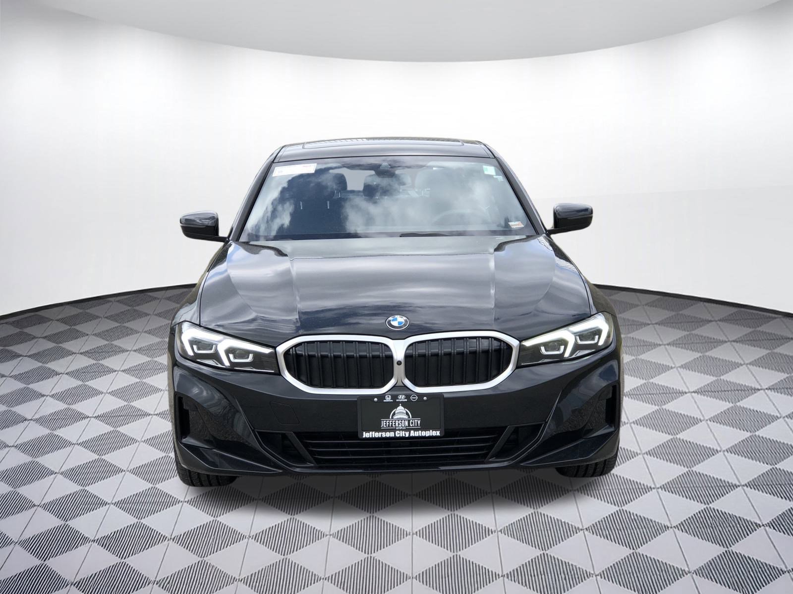 2025 Bmw 330i xDrive Sedan photo 2