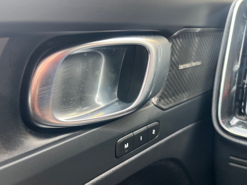 2024 Volvo XC40 Recharge Ultimate photo 25